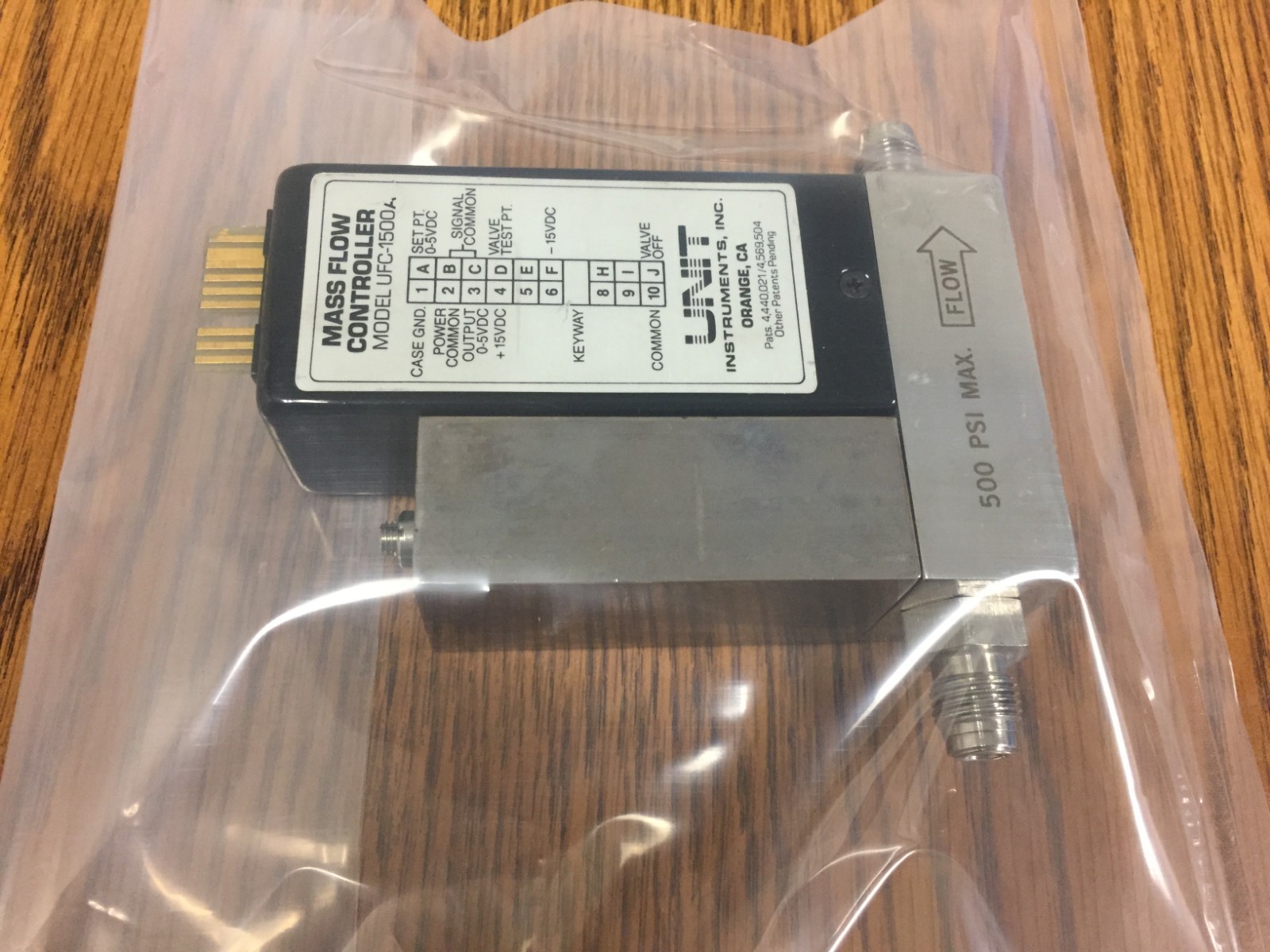 Unit Instruments UFC-1500A, Range 200 SCCM, Gas N2 500 PSI Mass Flow Controller