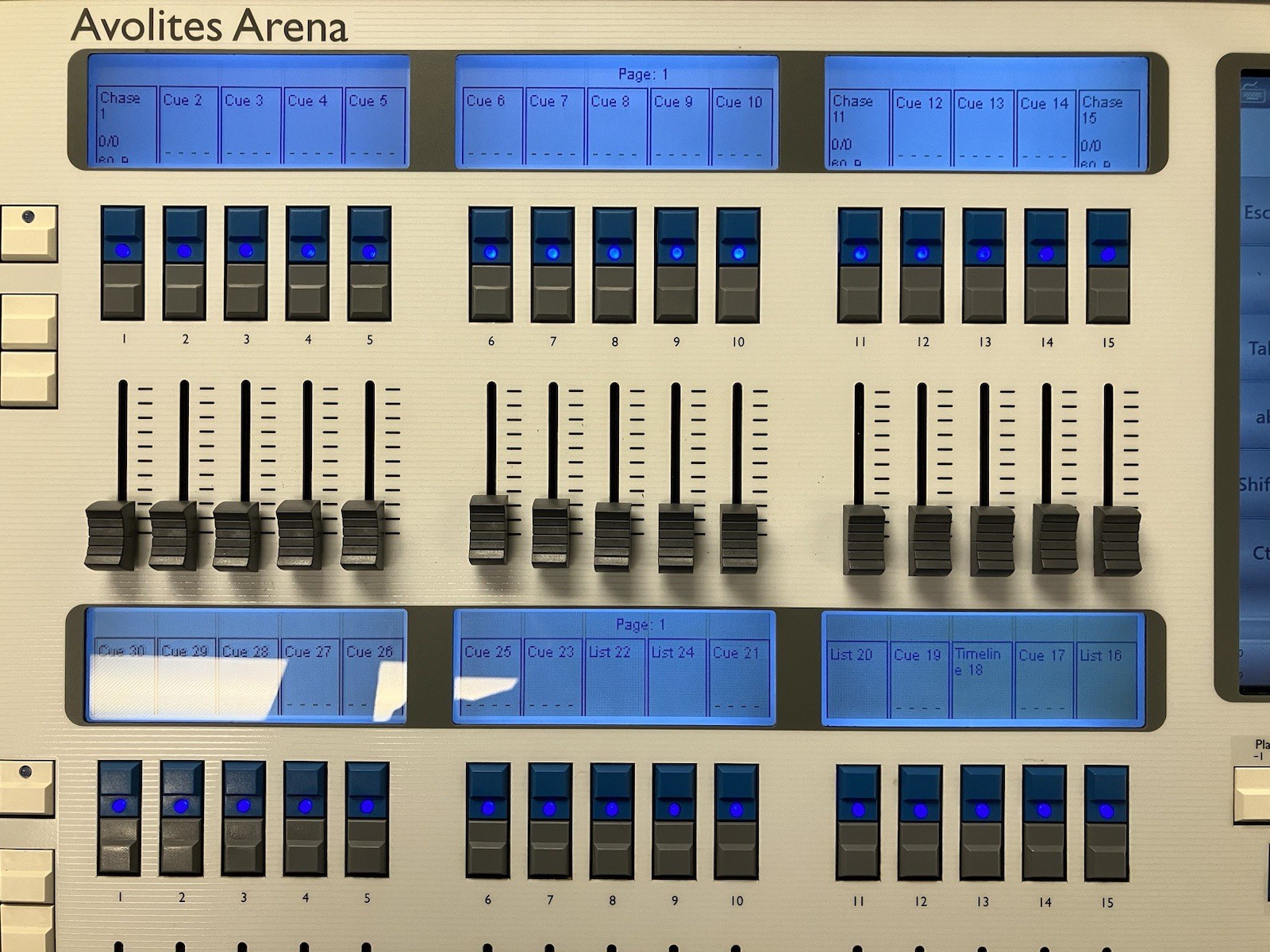Avolites Arena Lighting Console w/ Case