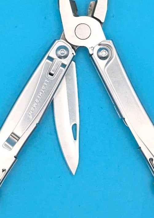 Leatherman Rev 3.8" Multi-Tool, Stainless!