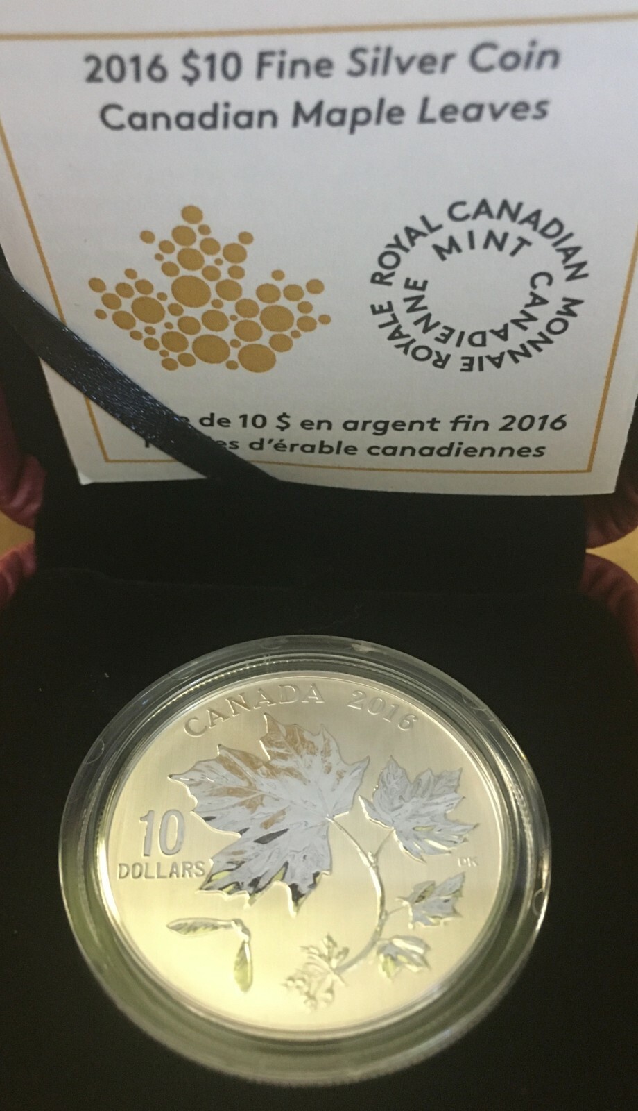 2016 $10 CANADIAN MAPLE LEAVES FINE SILVER COIN