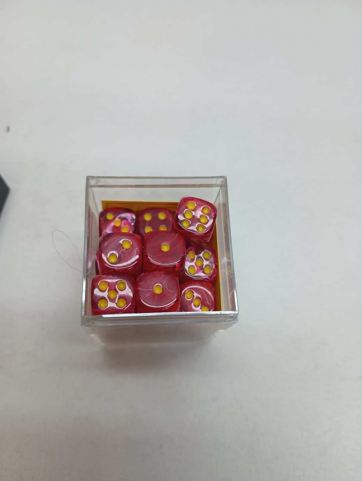 32 Cheesex Dice 12mm Red/Yellow vortex