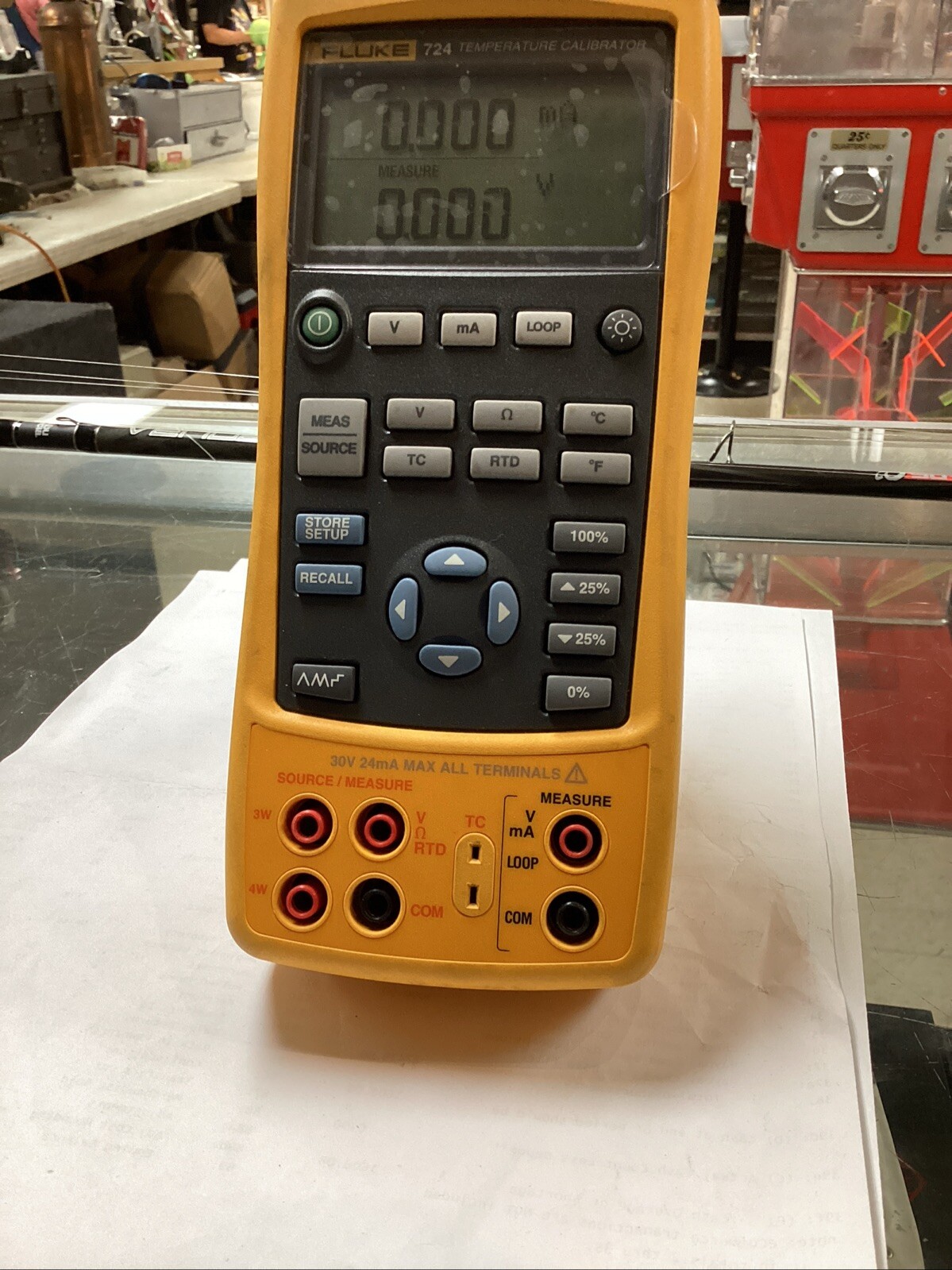 Fluke 724 Temperature Calibrator