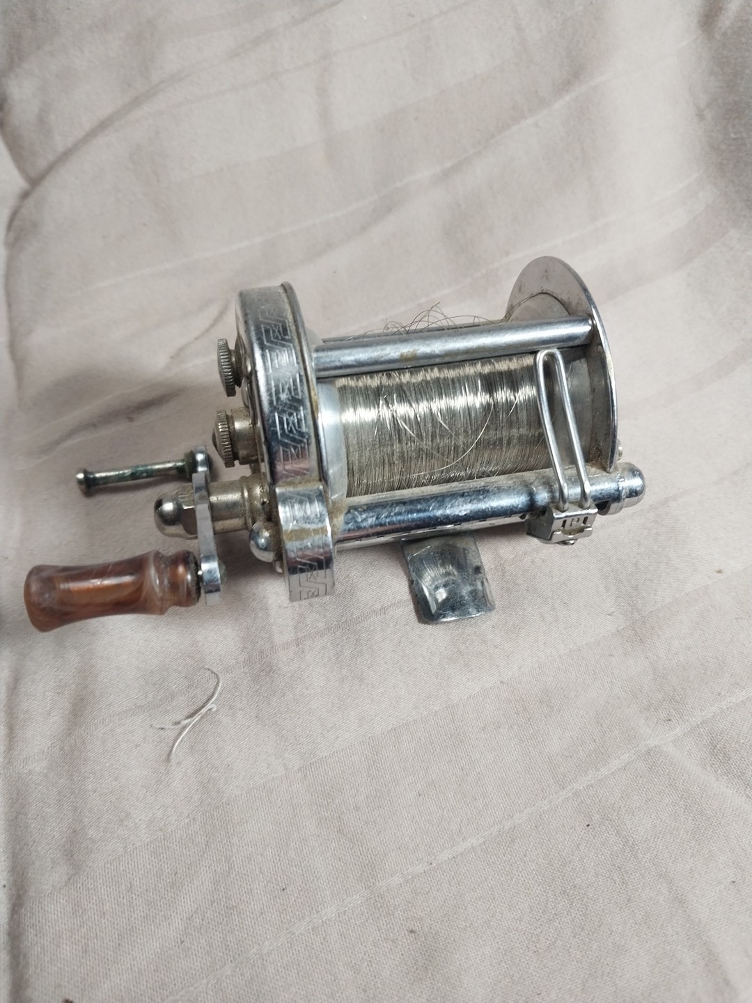 VINTAGE PFLUEGER AKRON CASTING REEL 1893L PATENDED MADE IN THE USA
