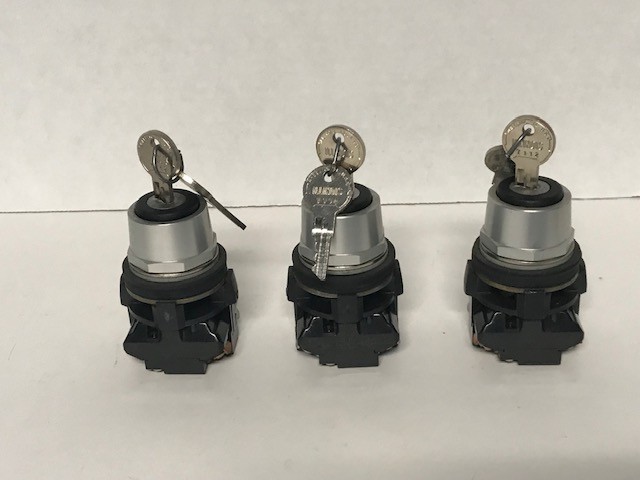 Micro Switch Keyed 2 Position Selector Switch with 2 Keys #T112 NEW (Lot of 3)