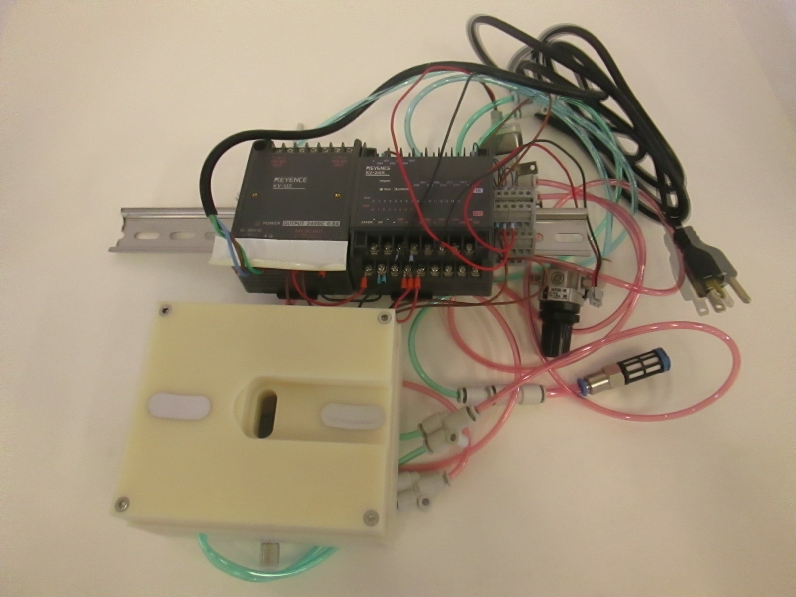 Keyence Assy w/ KV-U2 Power Supply, KV-24R Controller, NAR1000-M5, Used