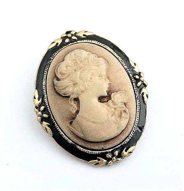 Cameo Brooch Pin 40mm Vintage Steampunk Antiqued Gold Costume Jewelry