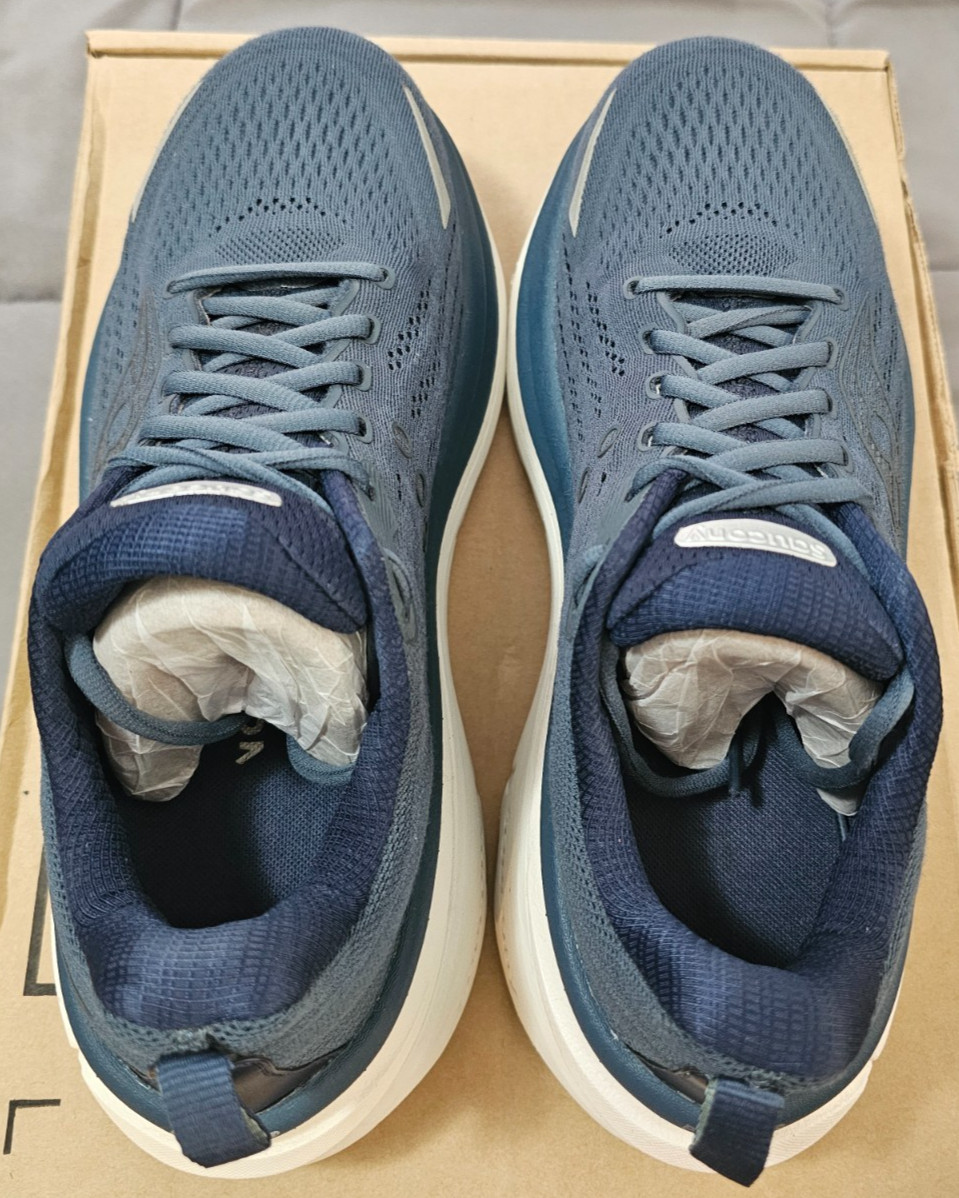 Saucony® (Men's 8.5 WIDE) Hurricane™ 25 Running Shoes in Dusk/Iceberg - $170