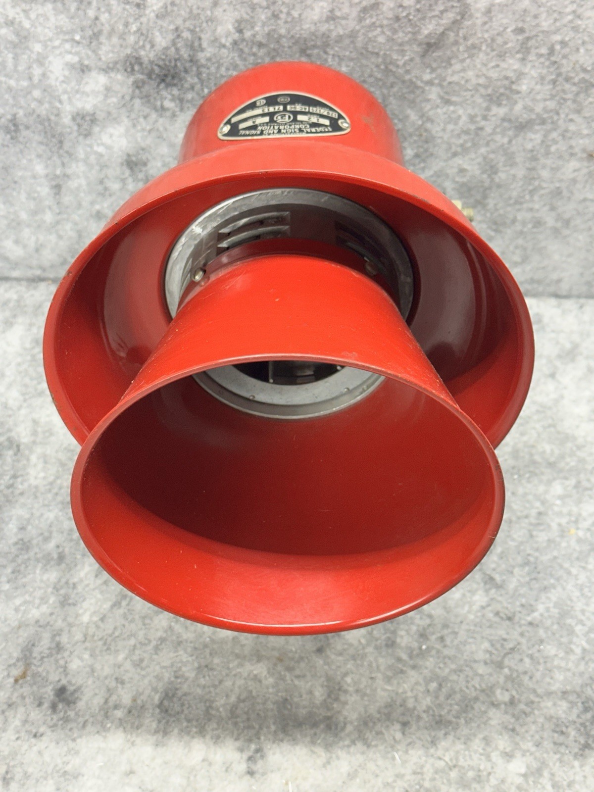 FEDERAL SIGNAL MODEL A SIREN