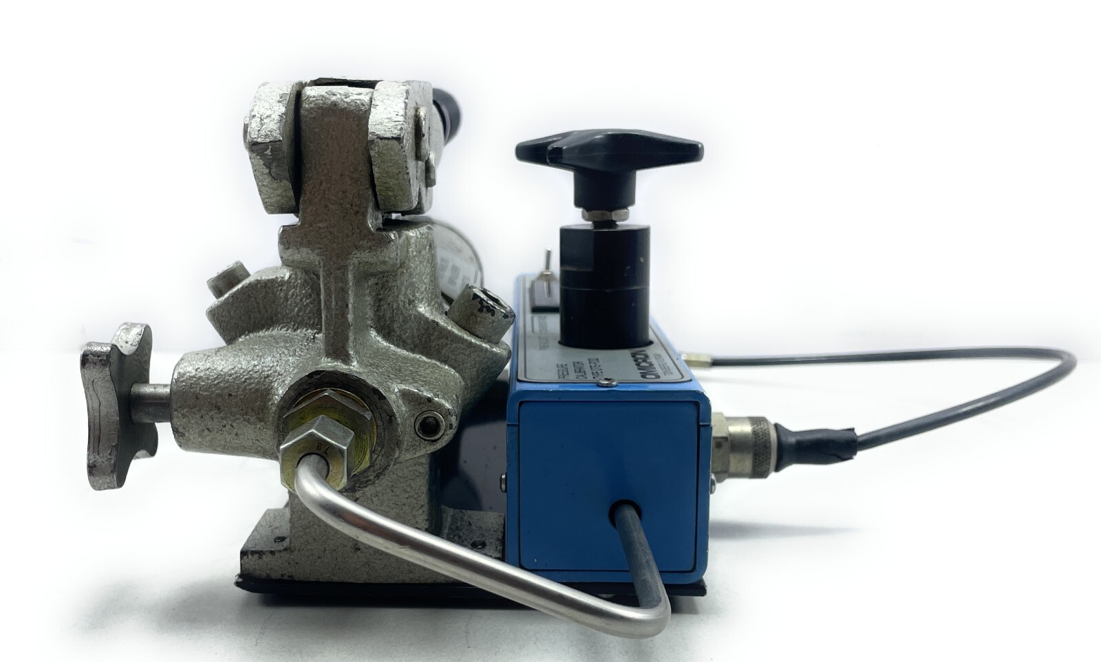 Omicron OTE-P202 Pressure Calibrator Pump