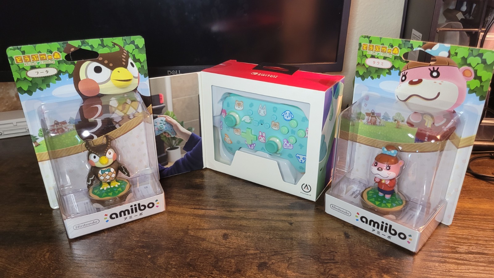 Animal Crossing Wired Controller Switch + Blathers Lottie Amiibo Bundle New Seal
