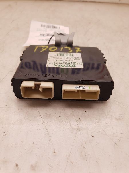 04-10 TOYOTA SIENNA MULTIPLEX NETWORK BODY CONTROL MODULE ECM ASSEMBLY