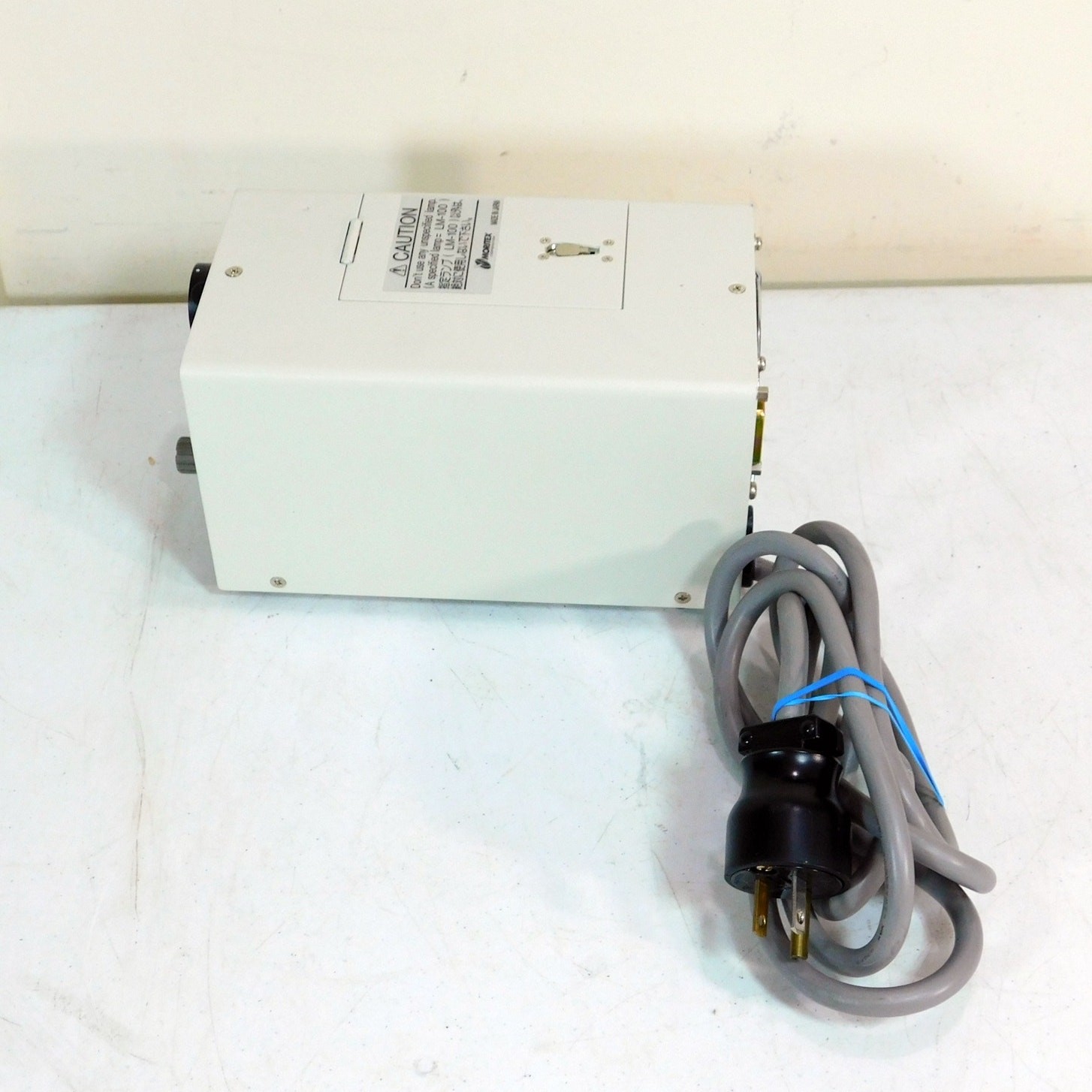 Moritex MHF-D100LR Light Source Illuminator 100 W Tested Powers On No Bulb Japan