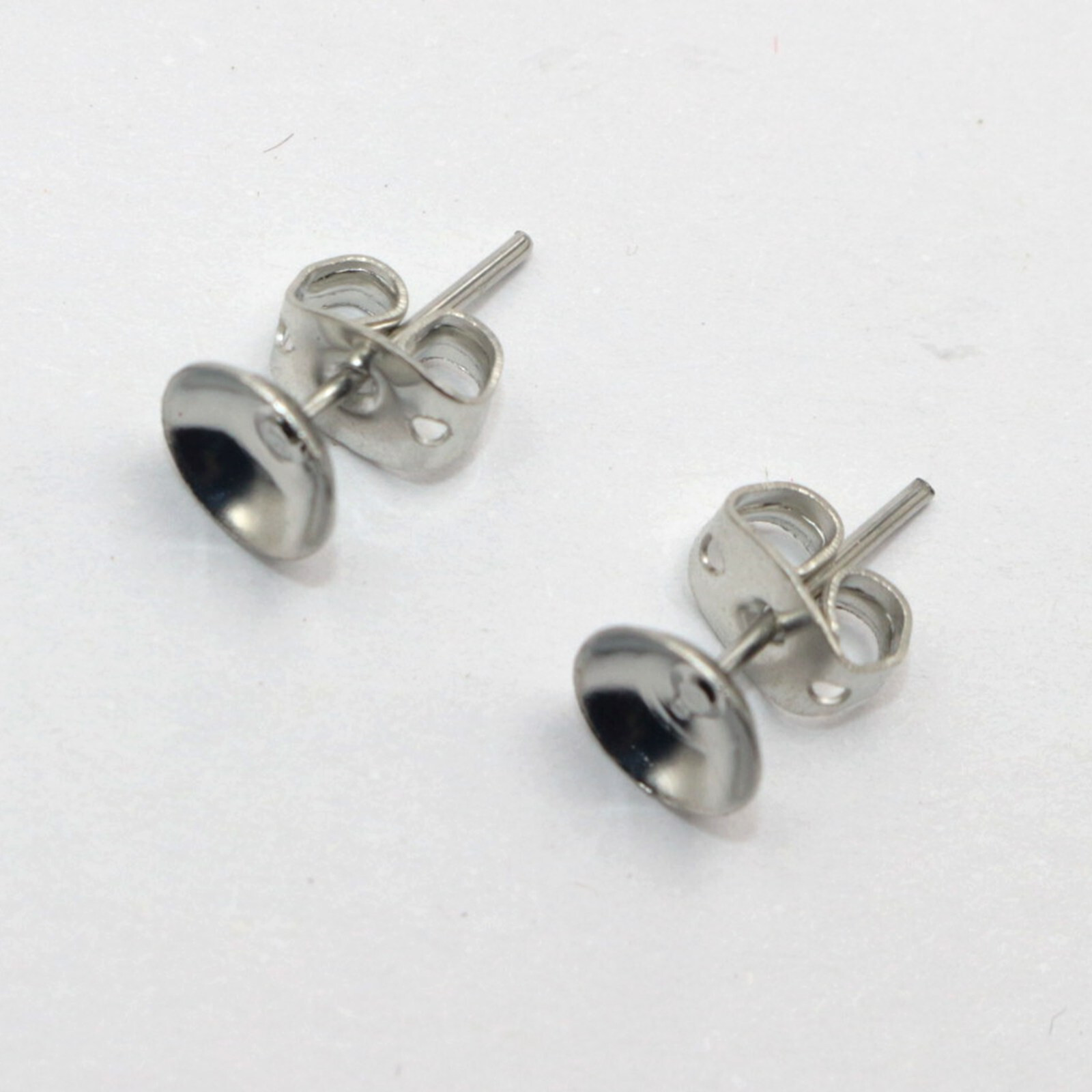 200 pcs Silver Blank Round Cup Peg 6mm Earring Stud Ear Post Pin with Stopper