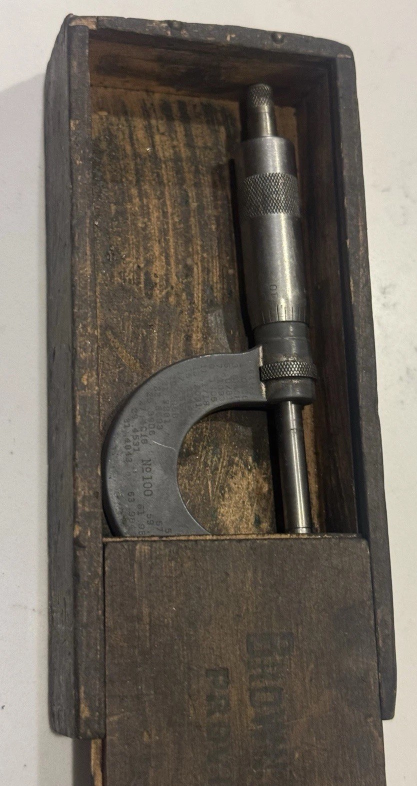 Vintage BROWN & SHARPE #100 0"-1" MICROMETER - Original Wood Box (Brown & Sons)