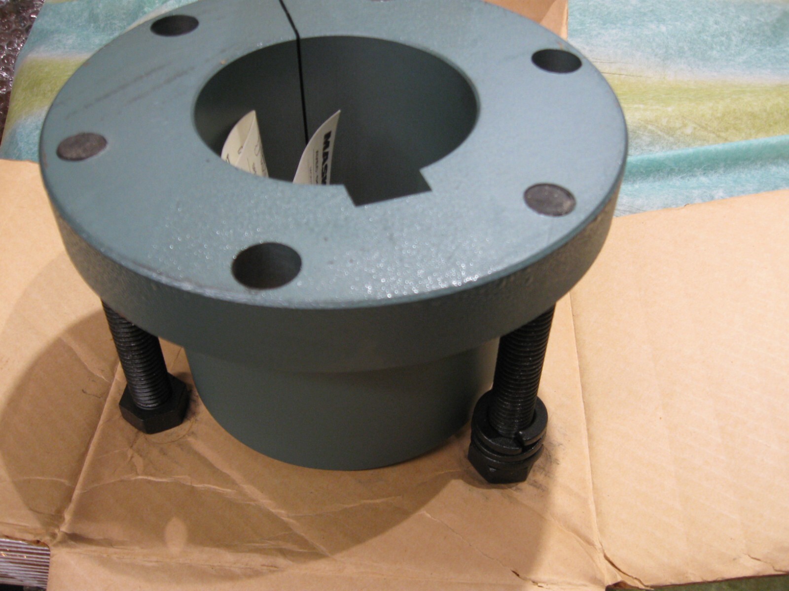 Maska 3 1/2 in Bore Bushing Hub New old stock