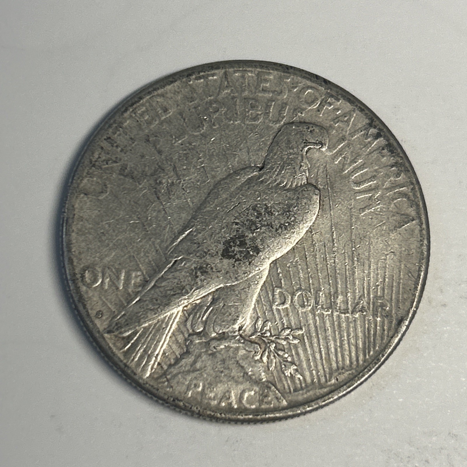 1922 S Silver Peace Dollar Good Condition