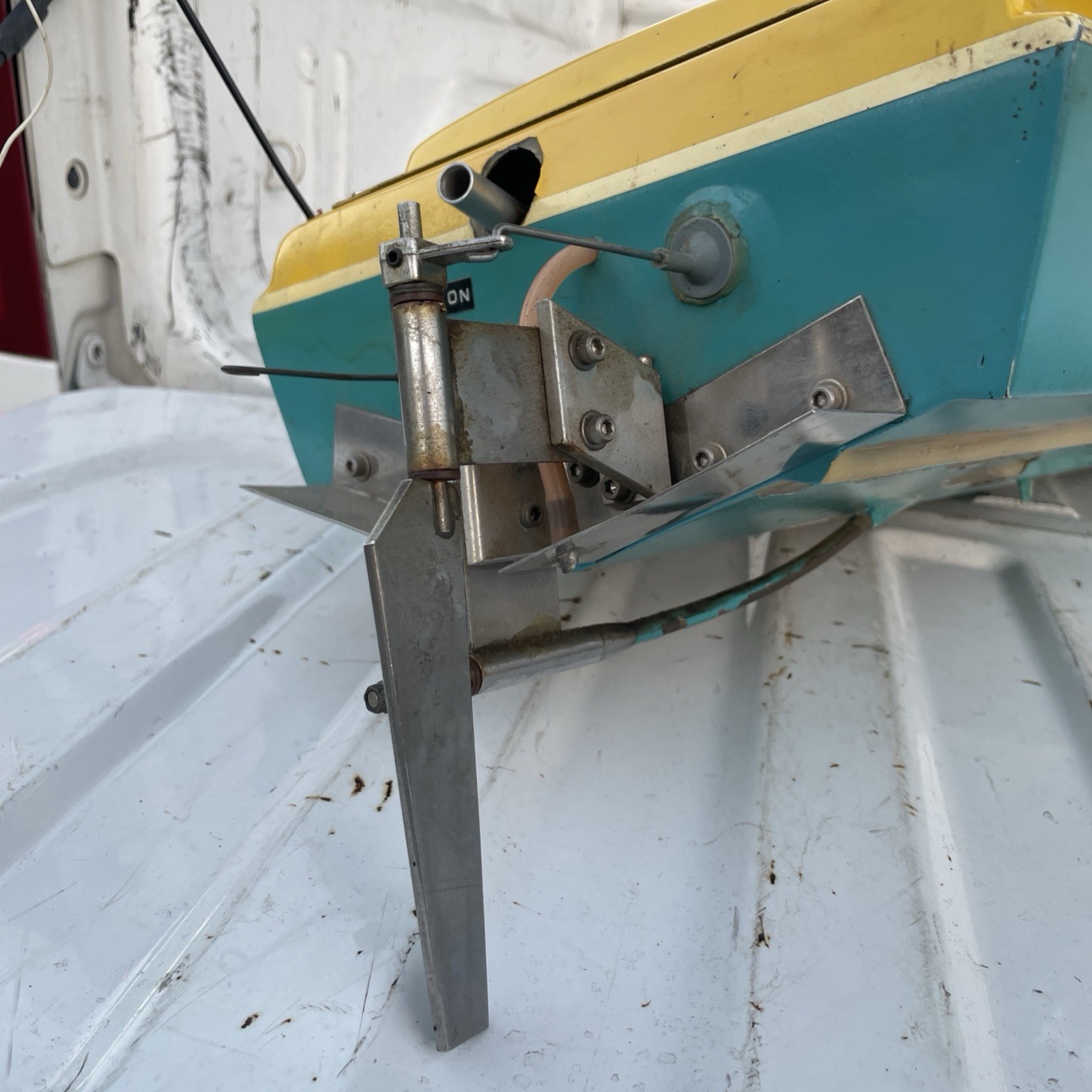 vintage Prather deep v speedboat k&b 7.5 engine