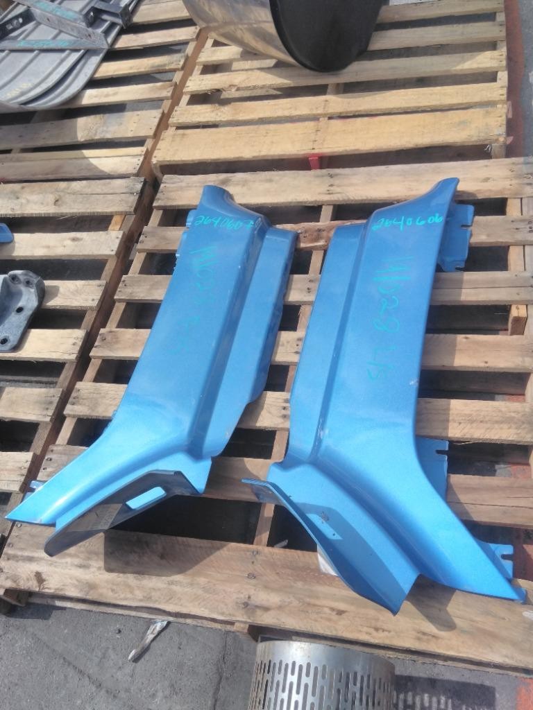 For 2021 PETERBILT 579 COWL Left , FL