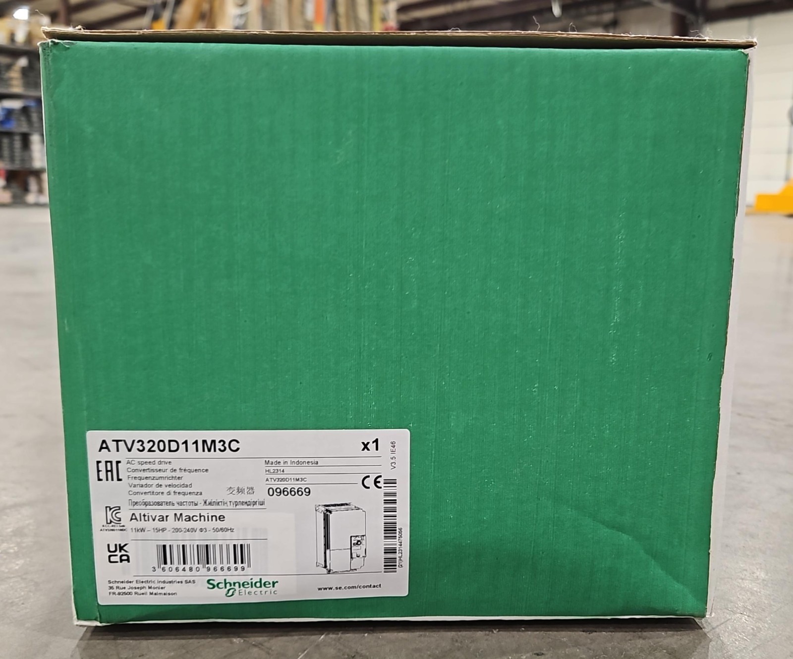 ATV320D11M3C Schneider Electric AC Speed Drive ATV320 11kW 15HP 200-240V GQ