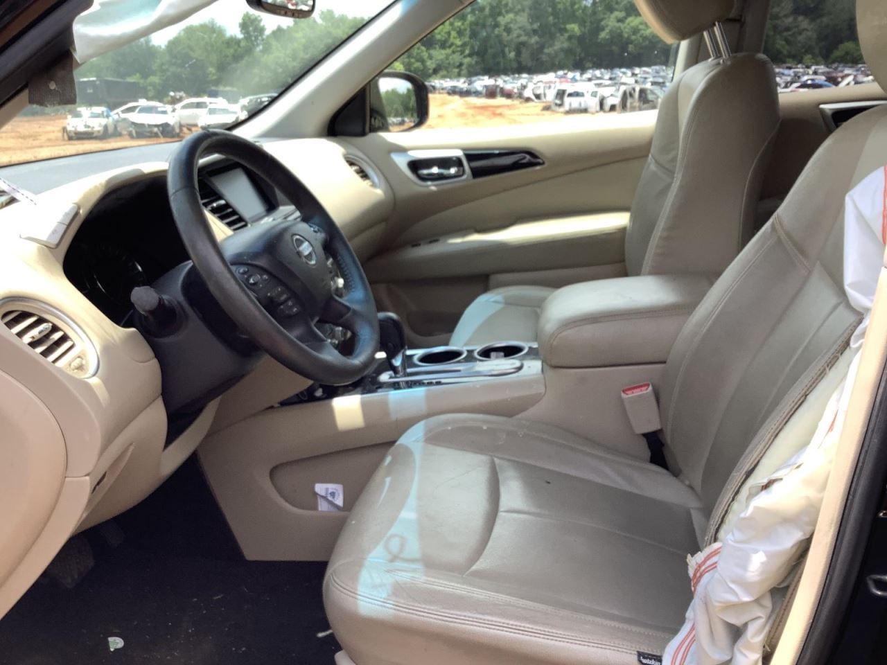 PATHFINDR 2016 Glove Box 4690187