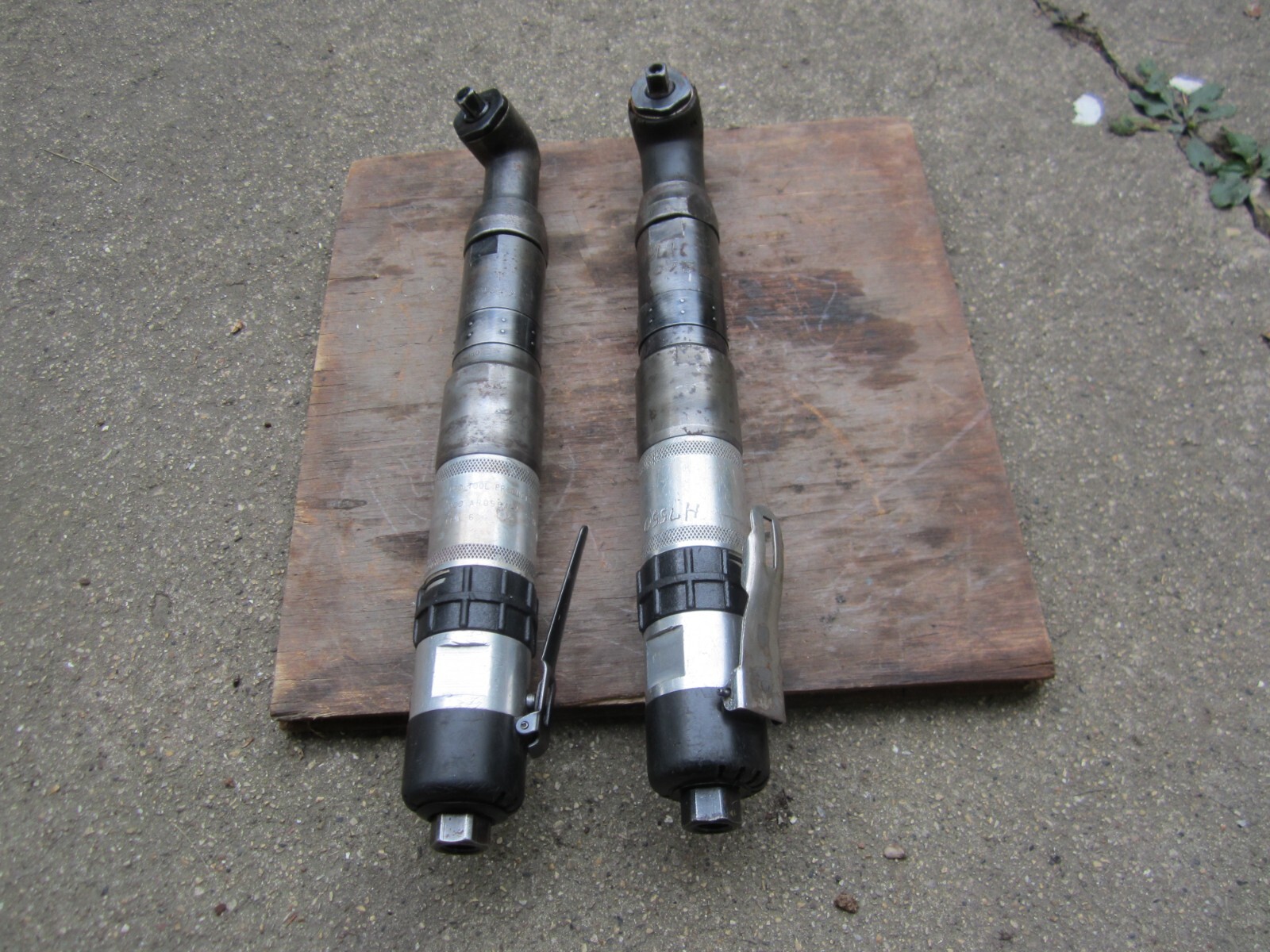 ARO TOOL PRODUCTS PNEUMATIC RIGHT ANGLE NUTRUNNER 3/8 DRIVE AR058A-6H