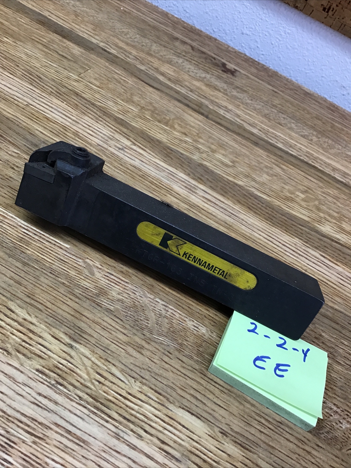 Kennametal KTGR-163 INS. TN-32.  1." x 1" x 6"  Indexible Turning Toolholder
