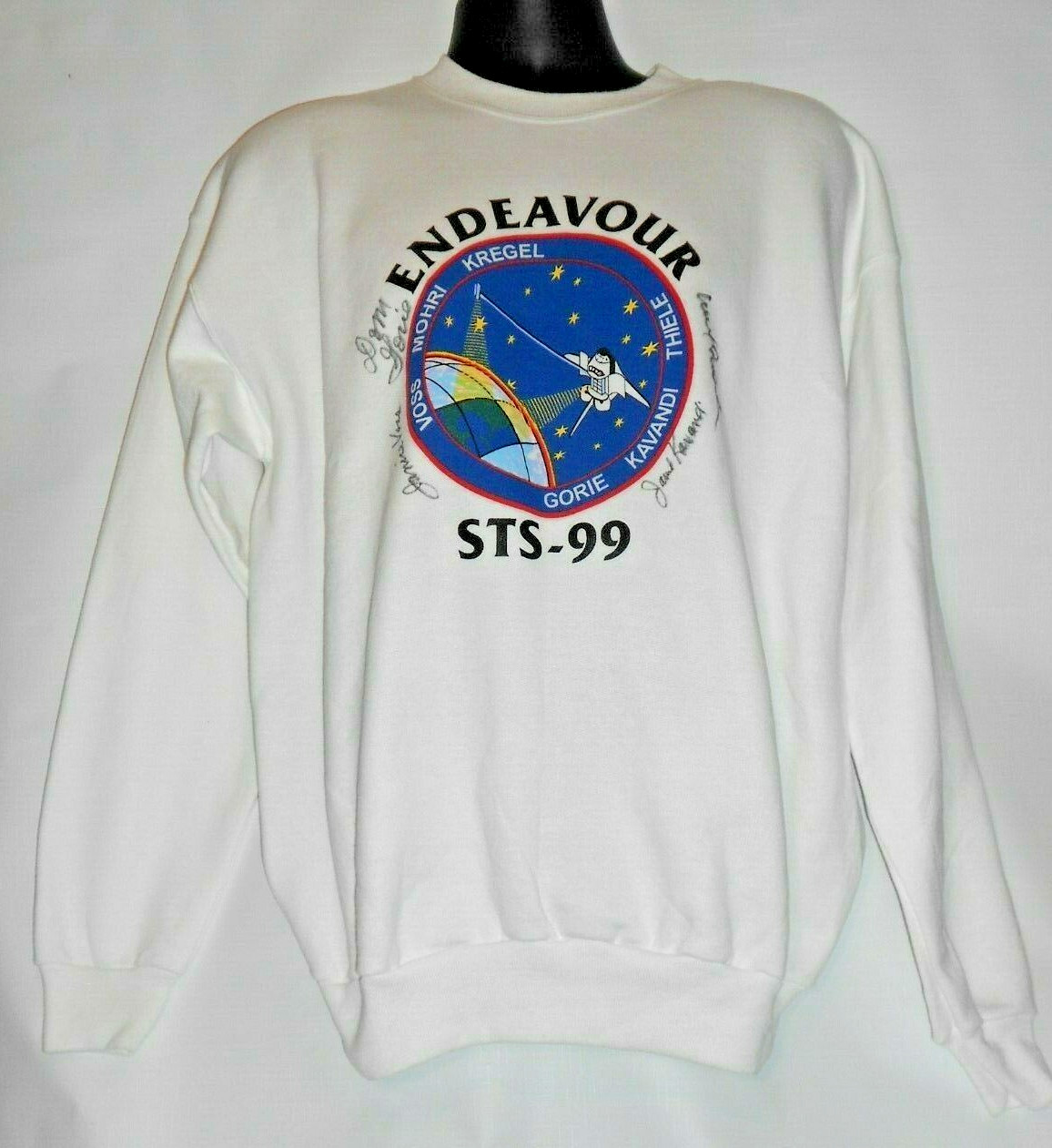 Vintage STS-99 Endeavor Autographed Astronauts Sweatshirt NASA Space Shuttle