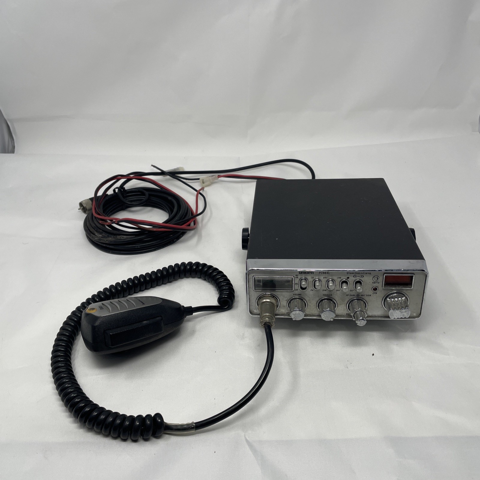 Uniden PC68XL CB Radio Untested With Bearcat Mic Power Cables and Antenna Cable