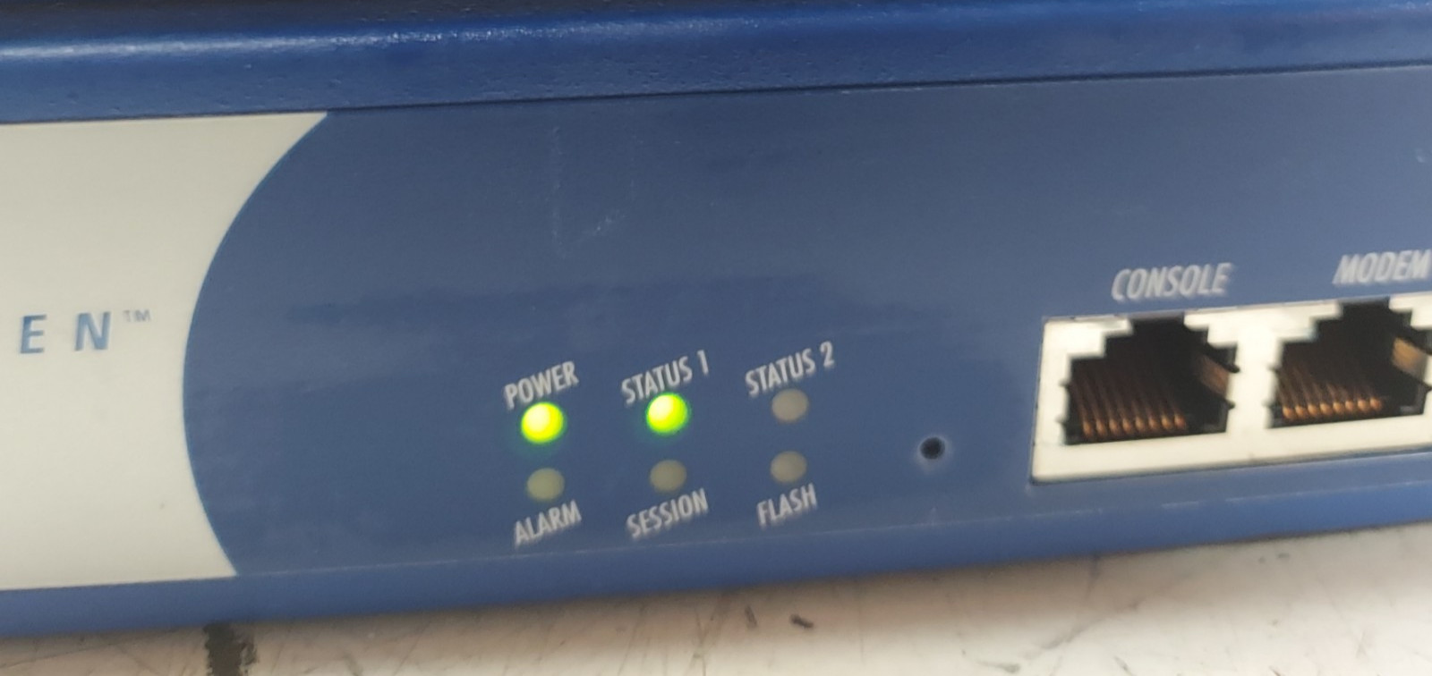 Juniper Networks NS-025-001 NetScreen-25 Firewall Security Appliance 4 Ports