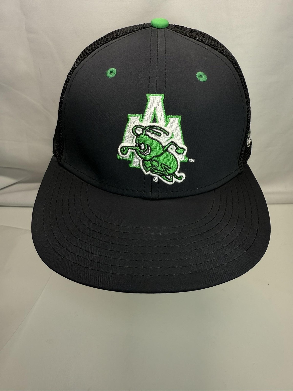 Alien Bug Flat Bill Hat Cap Snap Back Mens One Size Black Green Trucker