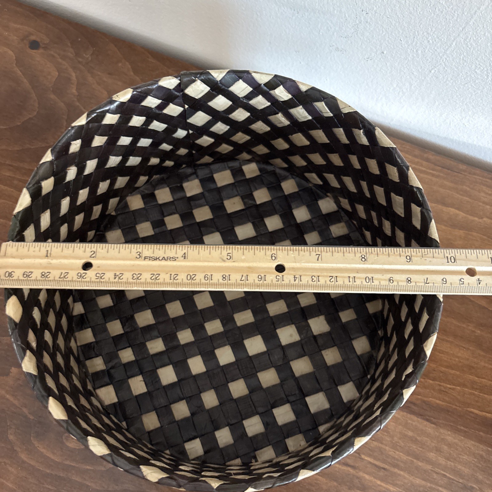 Handwoven Lidded Basket with Handle Checked Pattern