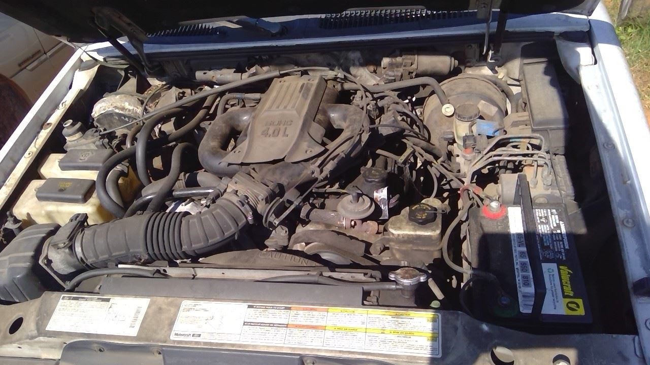 Driver Front Spindle/Knuckle 4 Door Knuckle Fits 98-01 EXPLORER 287912