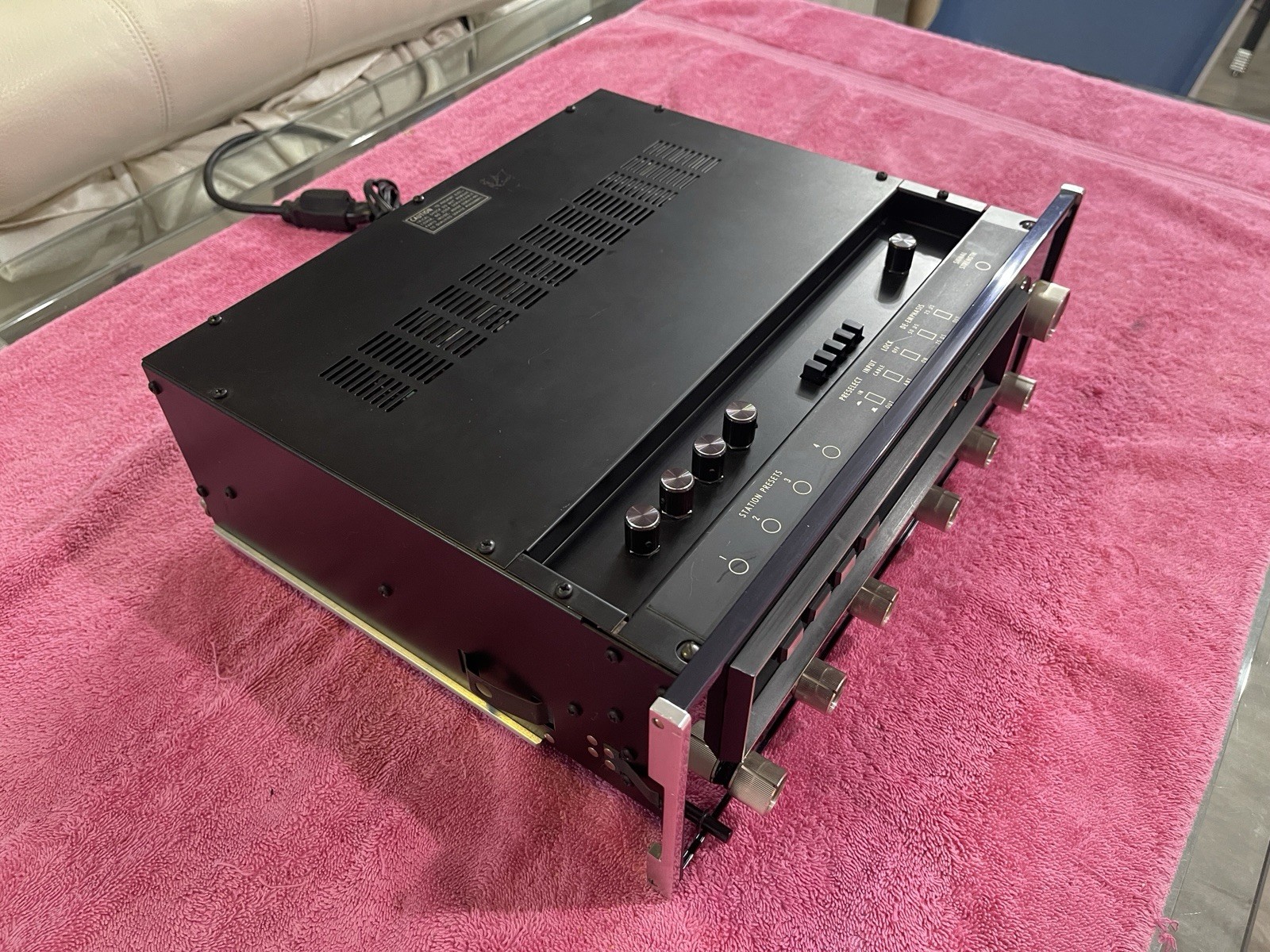 McIntosh MR80 FM Tunner