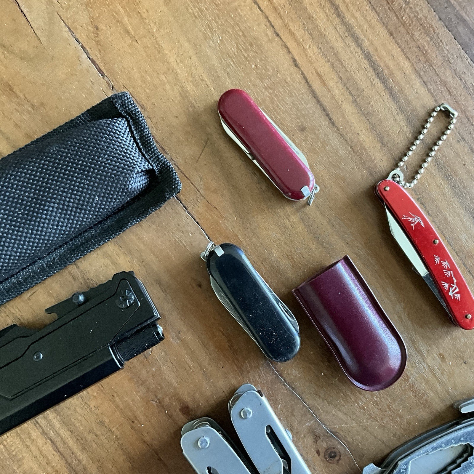 Mixed Pocket Knife Utility Multi-Tool Lot Sheaths
