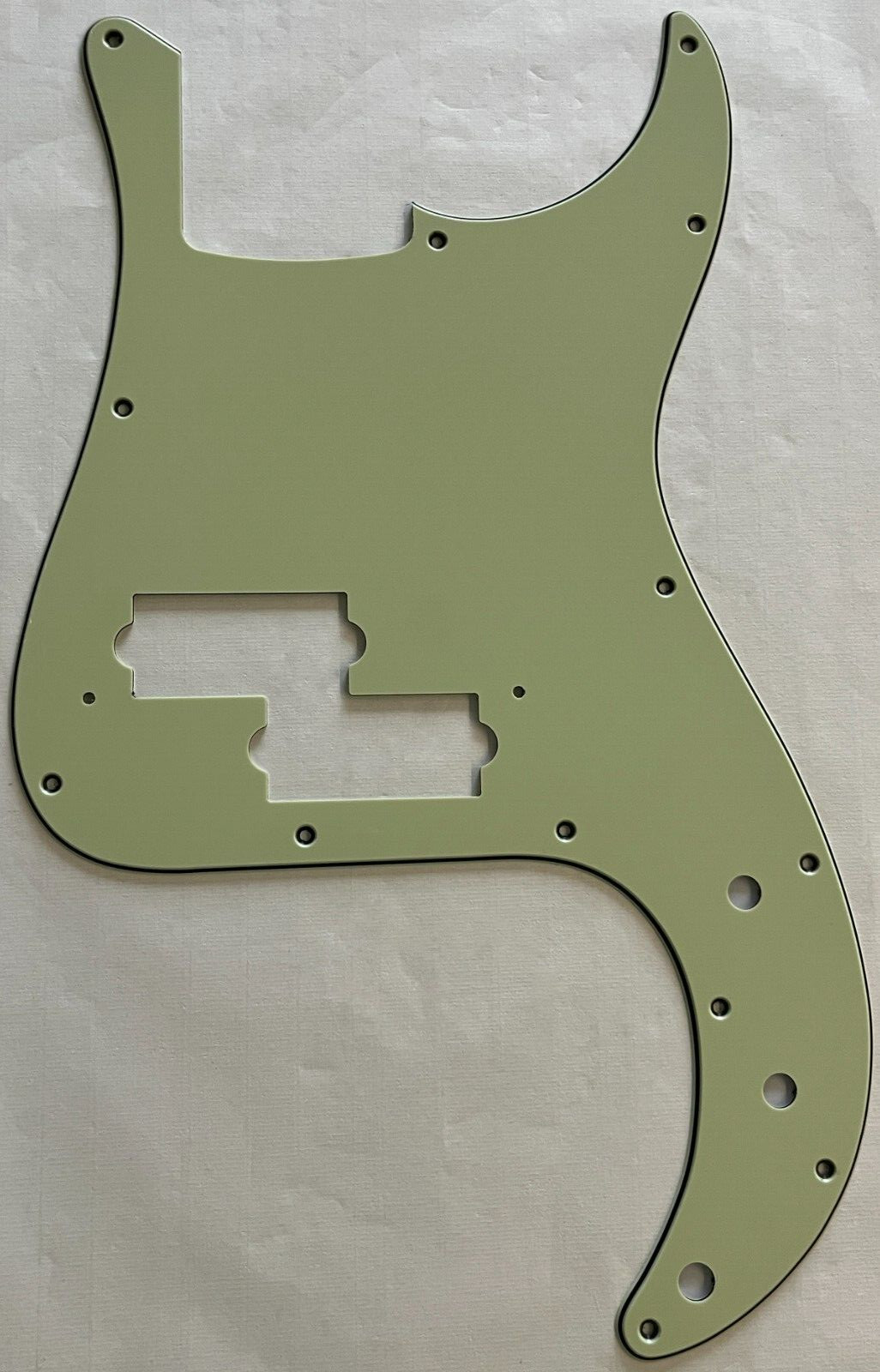 New Great- For Fit Fender Japan Precision Bass Guitar Pickguard Vintage Green