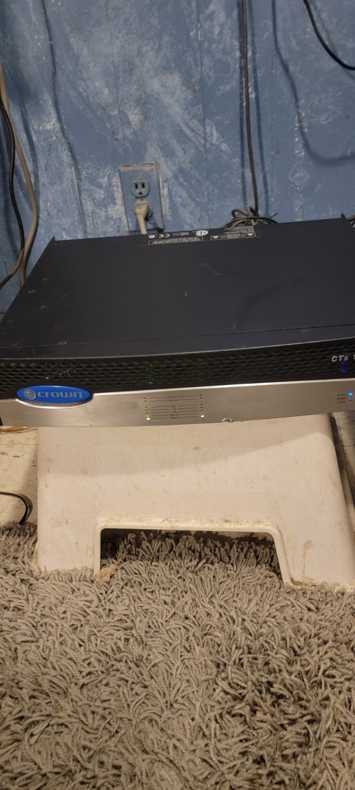 Crown CTs 1200 2-Channel Power Amplifier. Fully Tested. Runs Perfect.Low Usage.