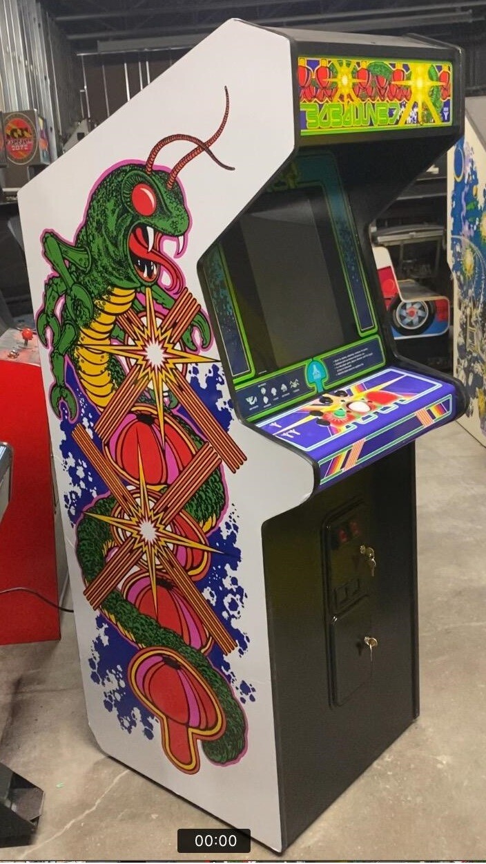 CENTIPEDE ARCADE MACHINE by ATARI (Excellent Condition) *RARE*