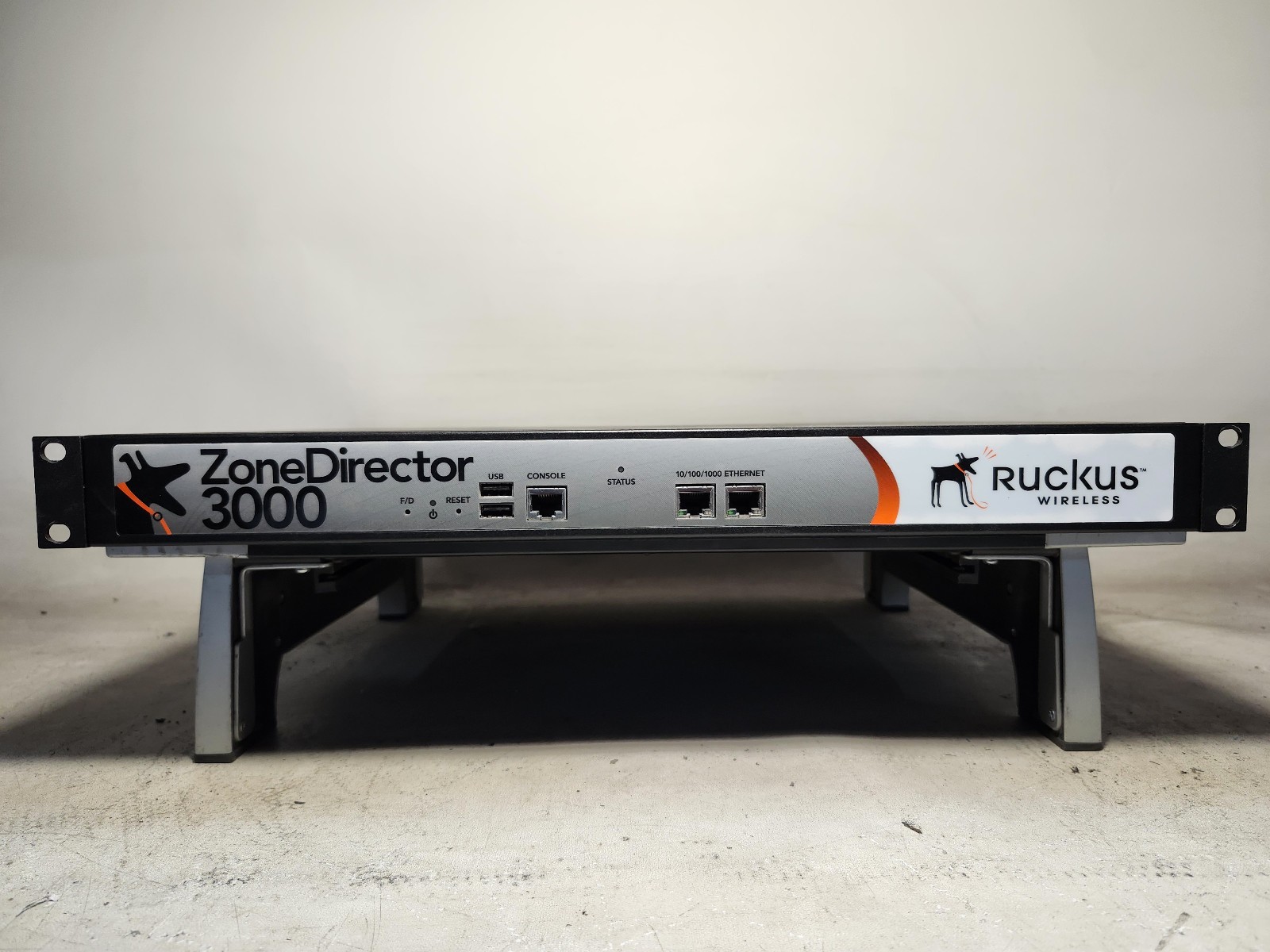 Ruckus Wireless ZoneDirector 3000 ( ZD3000 ) Wireless LAN Controller