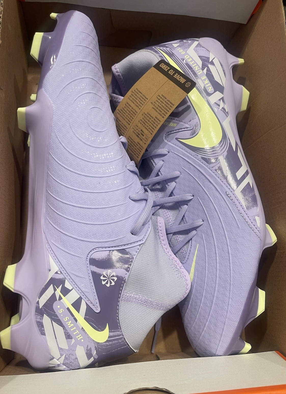 Nike phantom Luna II Academy FG Soccer Cleats Lilac Volt Mens US 13 HF1598-500