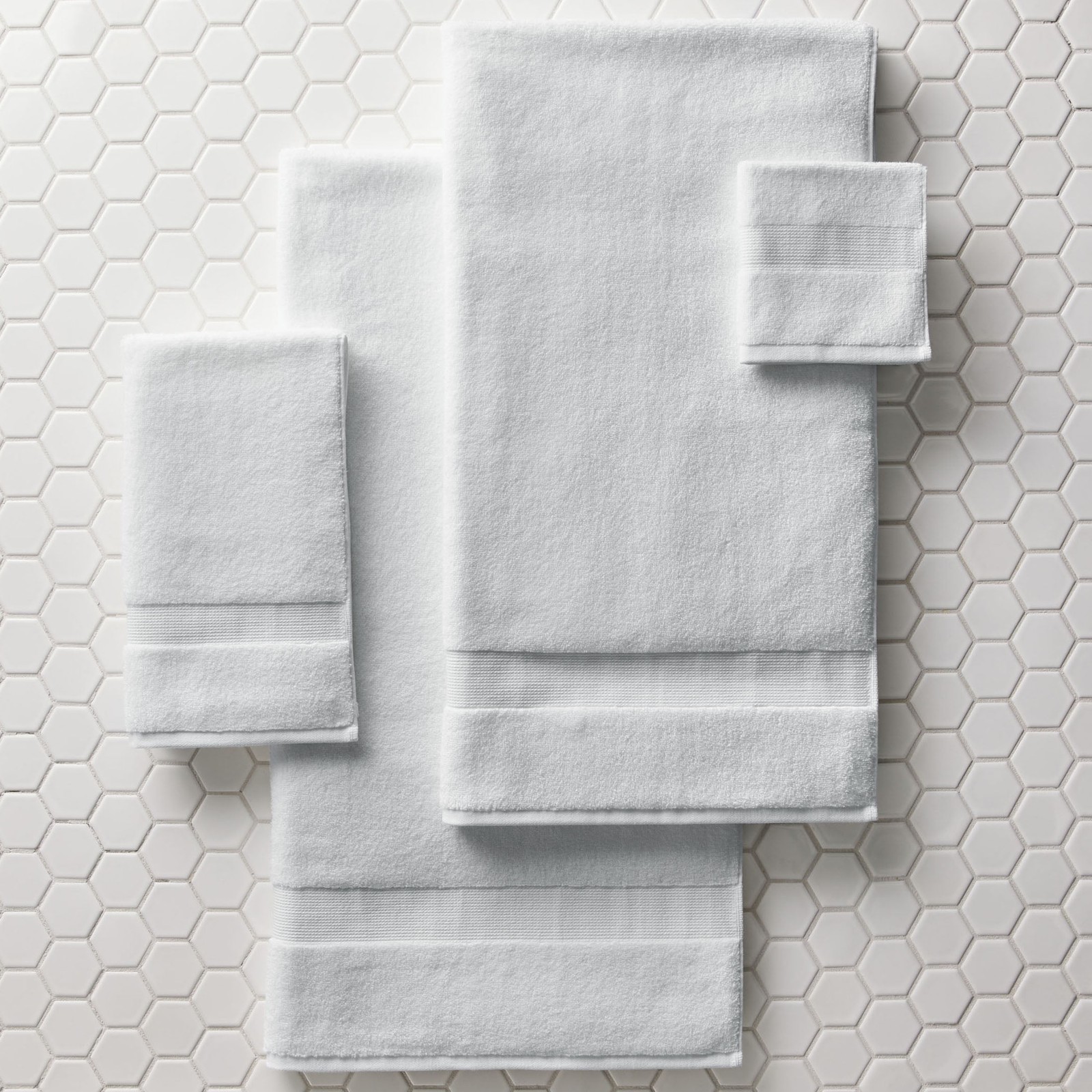 Signature Soft Solid Cotton Bath Sheet Arctic White