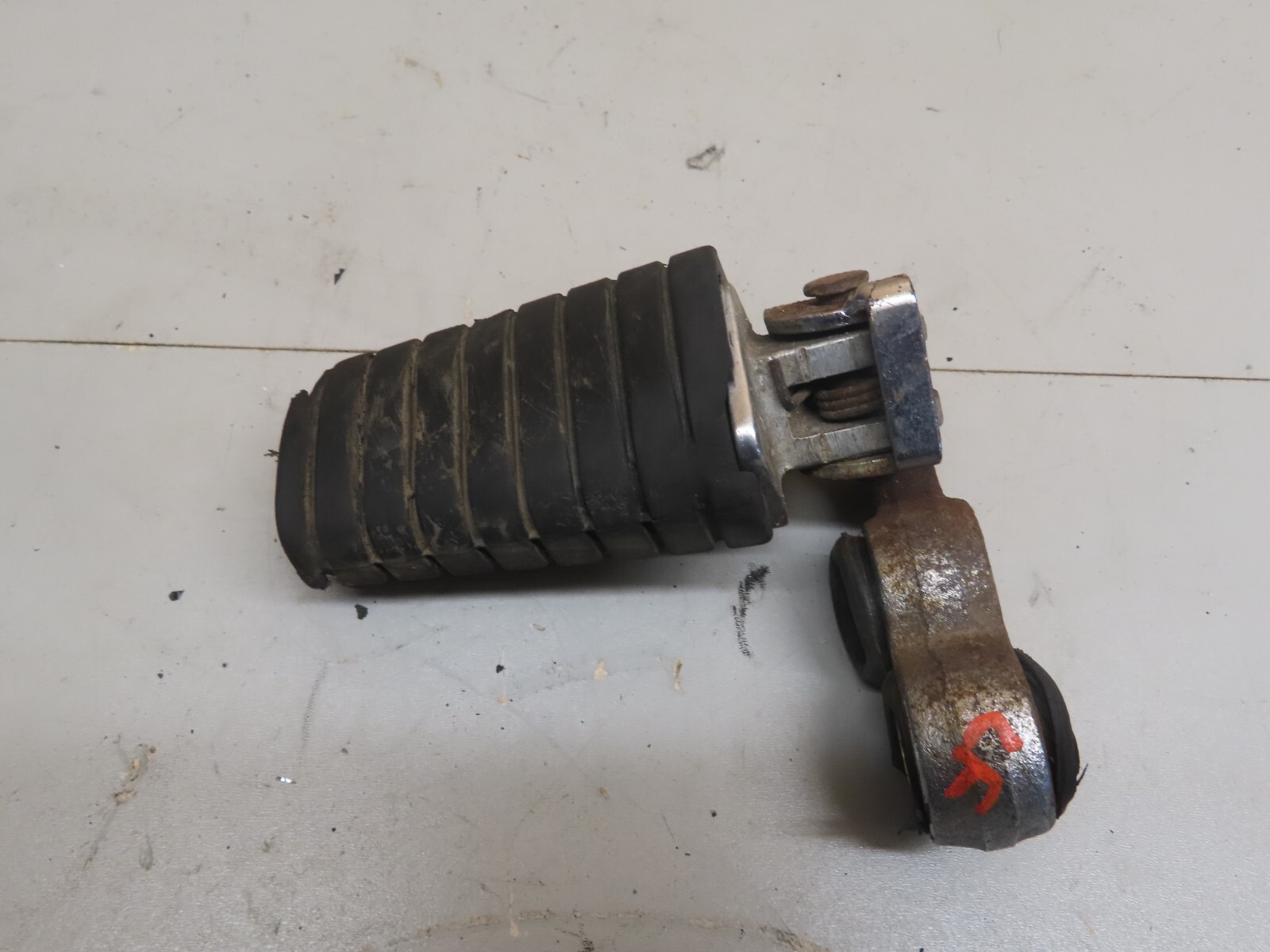 1994 Yamaha Virago 535 Cruiser 30,768 Miles - Left Front Foot Peg