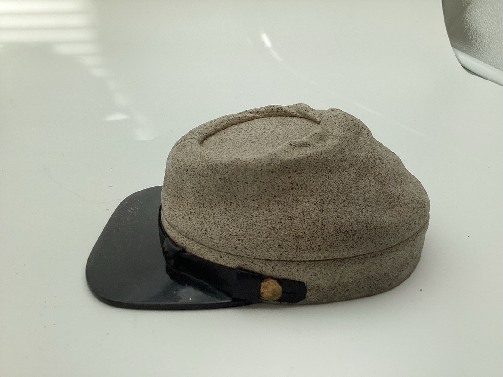 Reproduction Civil War grey CSA forage cap Made Of Resin