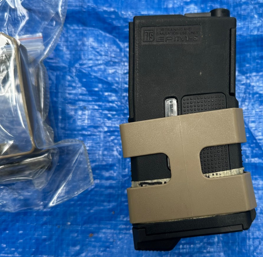 Airsoft M4 Magazine Double Catch