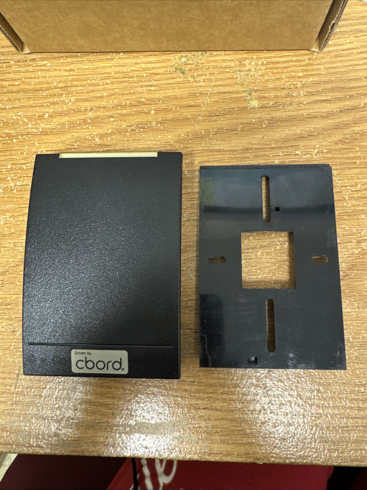 HID Driven By Cbord iCLASS SE R40 READER/WALL MOUNT 920NTNTEK00000. R40EKTN