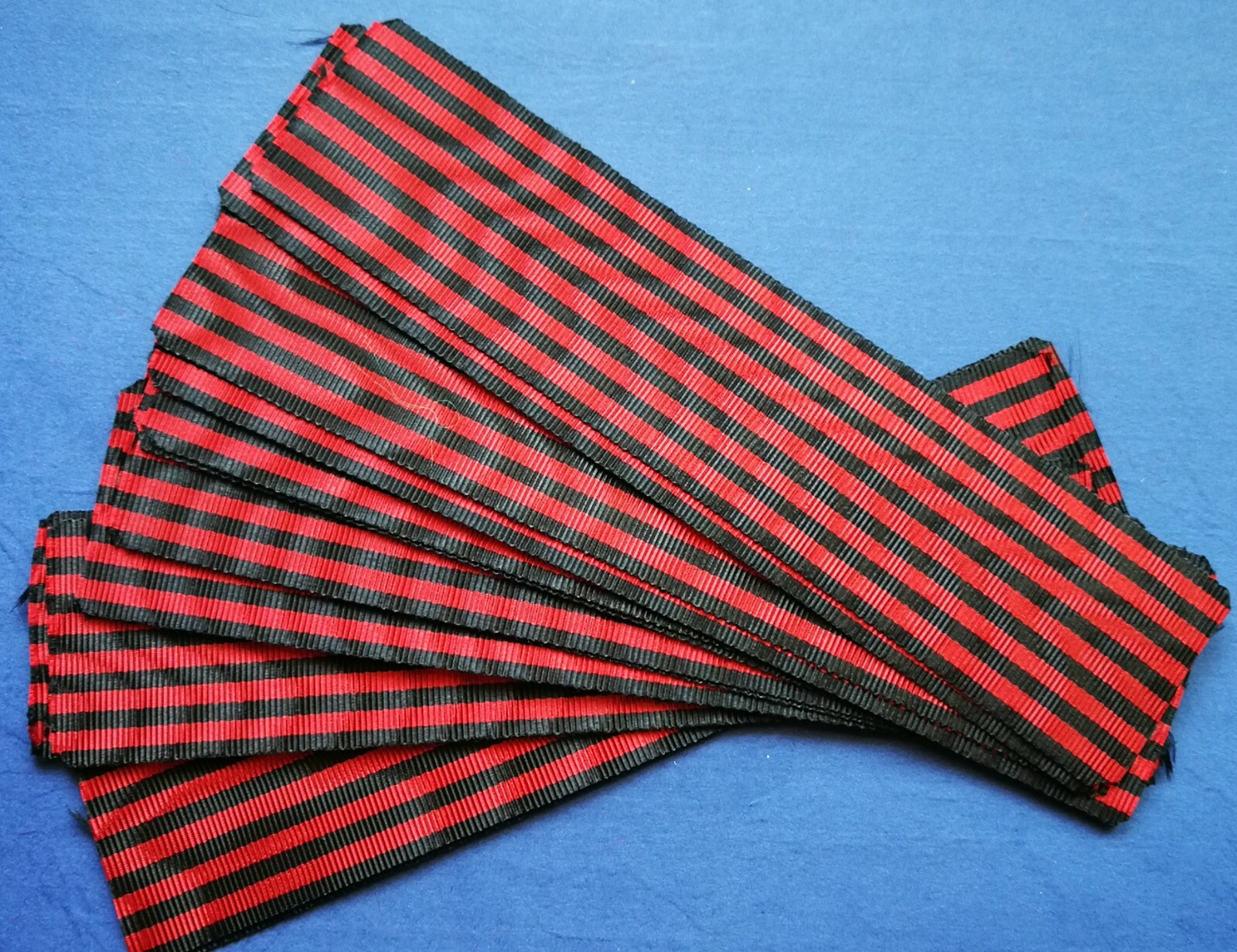 RIBBON RIBBON x ALBANIA MEDAL WWII RIBBON BAND RIBBON ORDER DECORATION ORDER