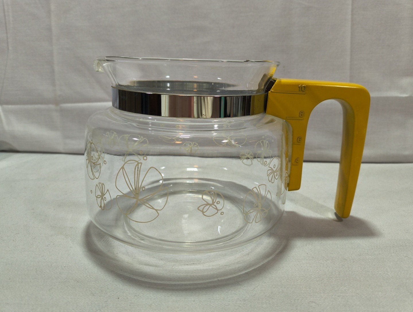 VTG Mr. Coffee? 8-10 Cup Replacement Glass Carafe Pot w Flowers Yellow Handle