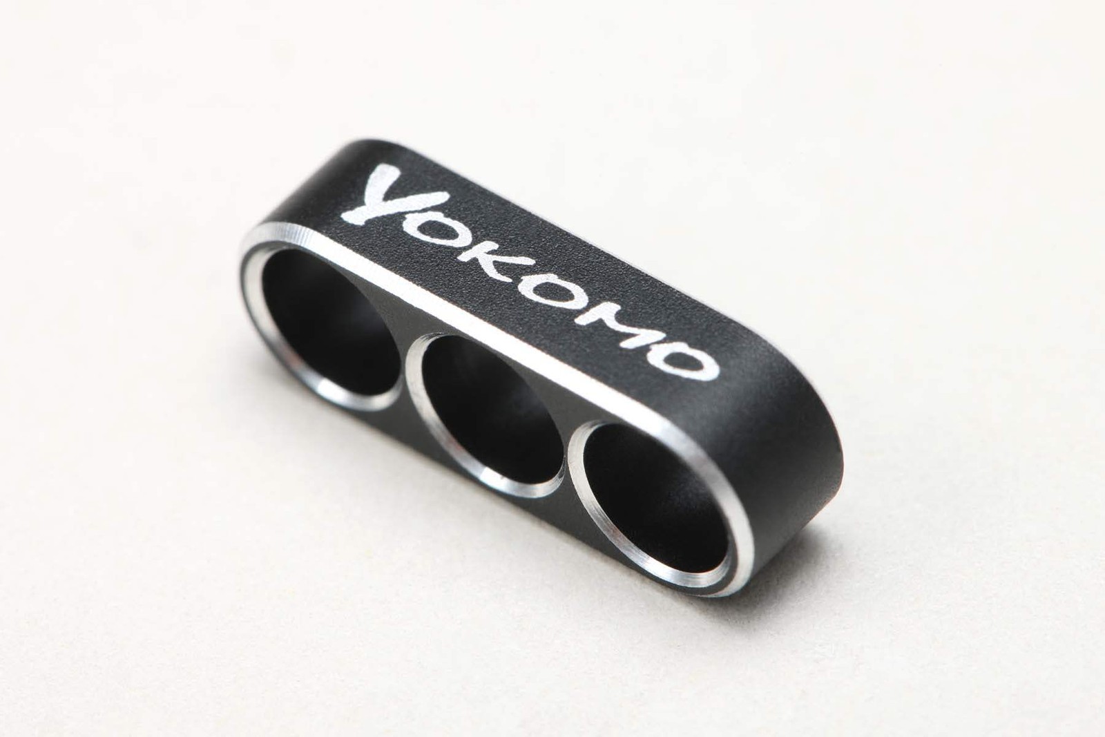 Yokomo 12 Gauge Aluminum Wire Guide w/3 Holes (Black) [ZC-WGB3]