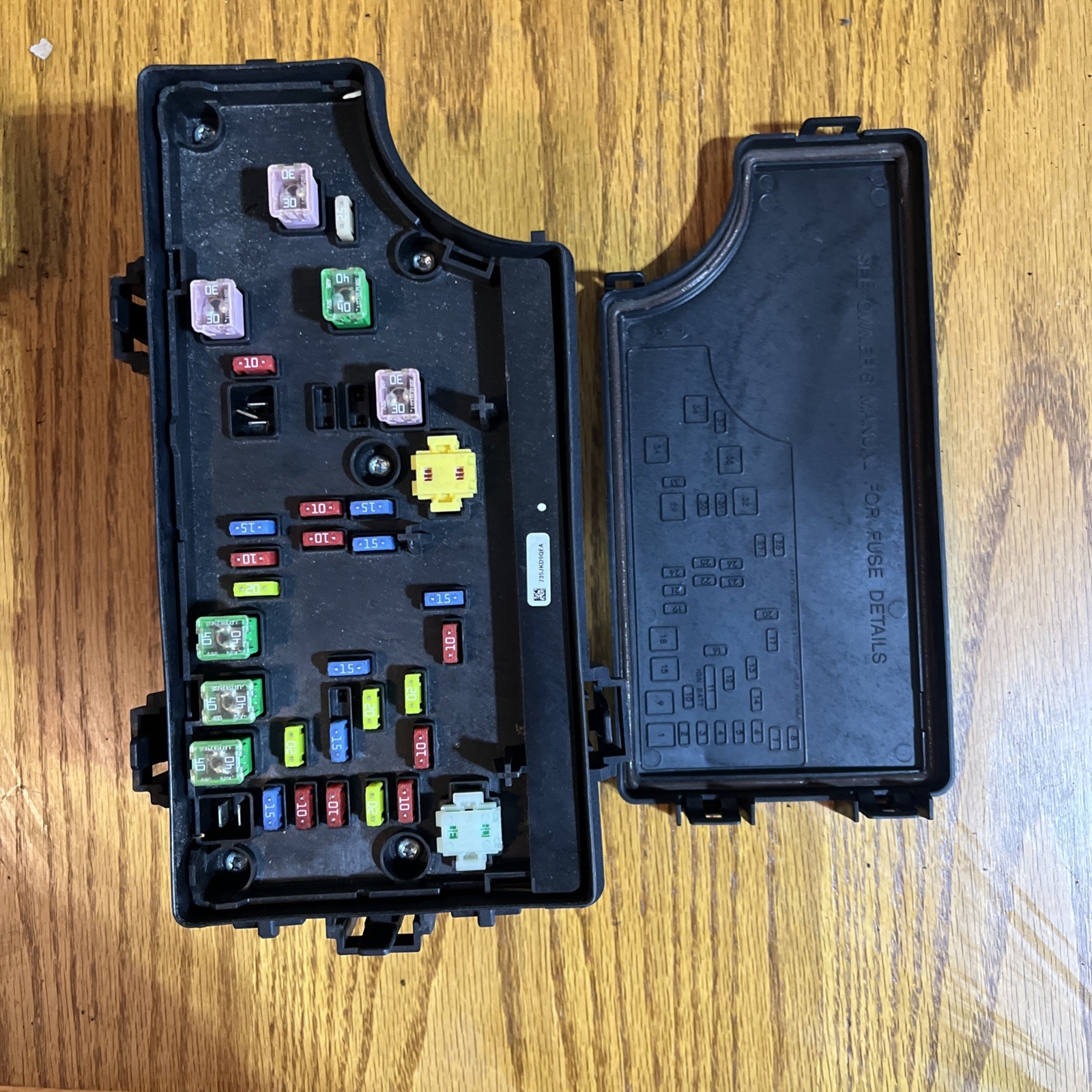 2011 - 2013 Jeep Patriot Compass Fuse Box Relay Junction Block P04692343AD OEM