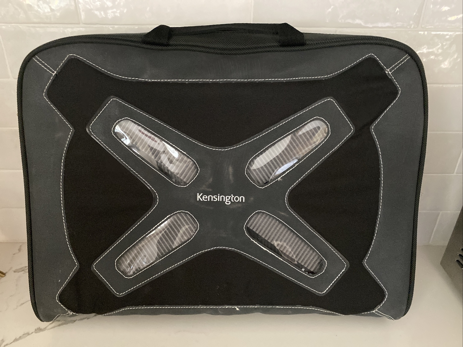 Kensington Contour Messenger Laptop Bag K62220