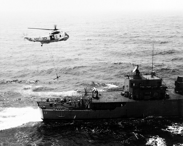 Navy Sikorsky SH-3A Sea King Helicopter USS Parsons 8x10 Vietnam War Photo 817